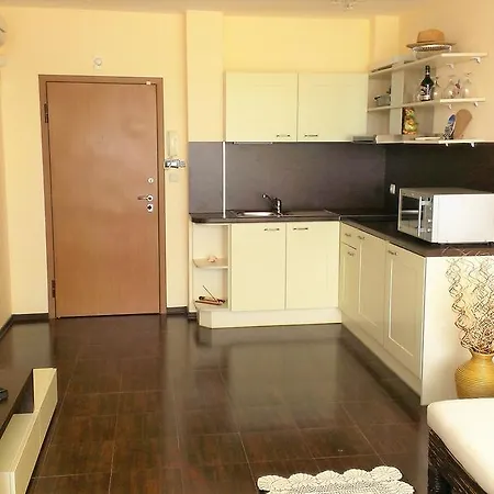 شقة Andreevi In Rouge سوزوبول